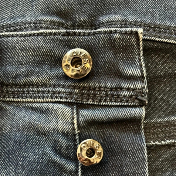 DIESEL Jeans Mens 26 x 30 Distressed Tepphar Slim Carrot Stretch Denim EUC - Picture 7 of 8